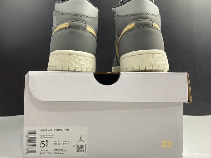 Jordan (W) BQ6472-020 Onyx Grey 1 - Mid 0906